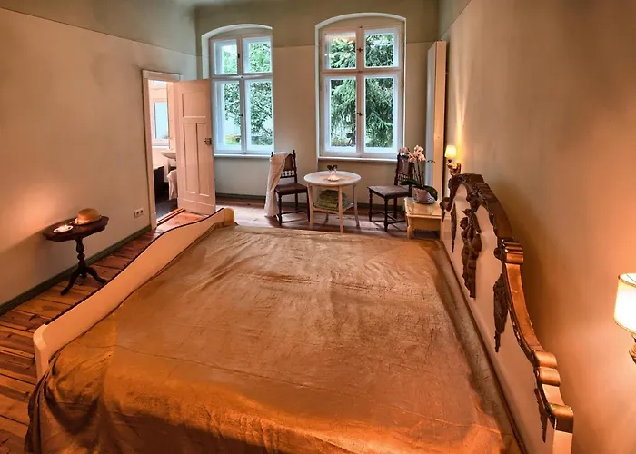 弗里德里希 - 威廉膳食公寓 招待所 2*